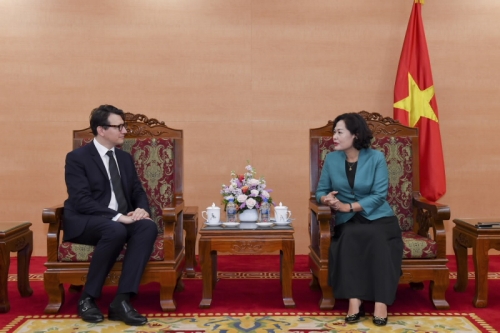 Phó Thống đốc Nguyễn Thị Hồng tiếp Tổng Giám đốc Ngân hàng BPCE IOM