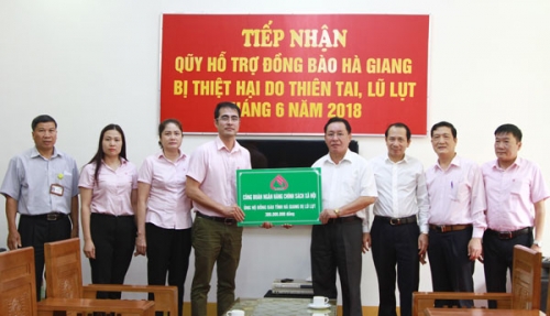 NHCSXH ủng hộ đồng bào ảnh hưởng do lũ quét tại Hà Giang, Lai Châu