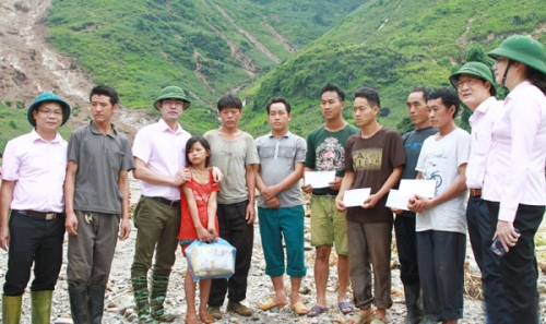 NHCSXH ủng hộ đồng bào ảnh hưởng do lũ quét tại Hà Giang, Lai Châu