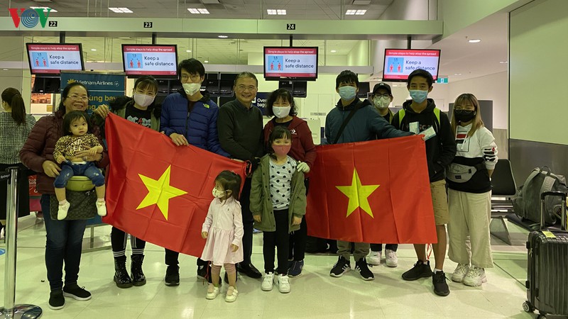 344 công dân Việt Nam từ Australia và New Zealand về nước an toàn
