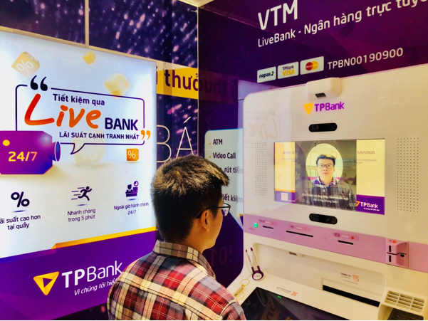 Ngân hàng Việt đầu tiên cho phép giao dịch bằng nhận diện khuôn mặt