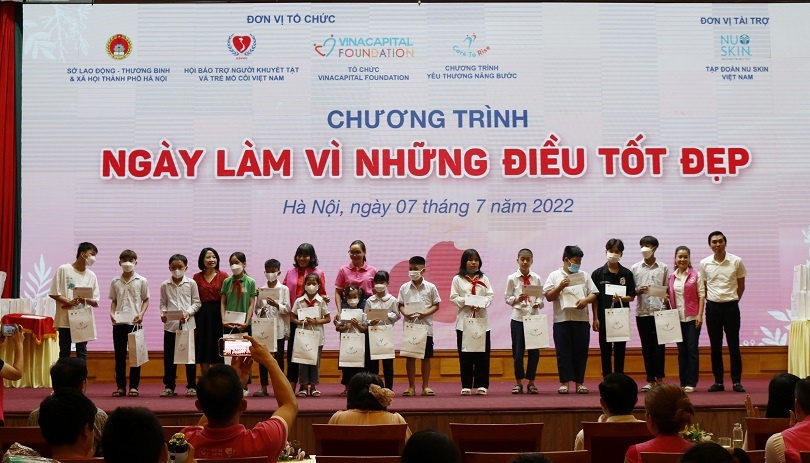Nu Skin Việt Nam trao học bổng cho trẻ em có hoàn cảnh khó khăn bị ảnh hưởng của dịch COVID-19