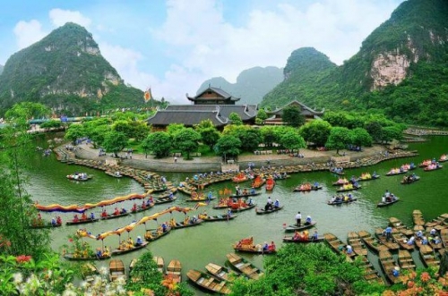 Khách du lịch đến Ninh Bình tăng 12% mỗi năm