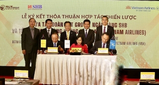 SHB, T&T Group hợp tác chiến lược toàn diện với Vietnam Airlines và Tổng công ty Đường sắt Việt Nam