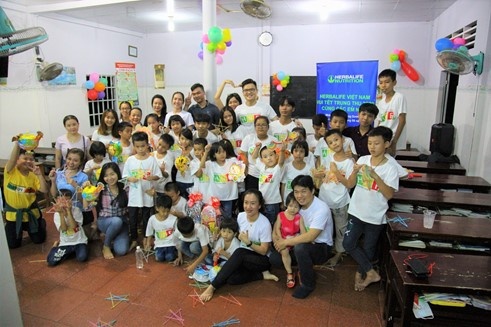 Herbalife Việt Nam tổ chức ngày hội Trung thu cho các em nhỏ có hoàn cảnh khó khăn