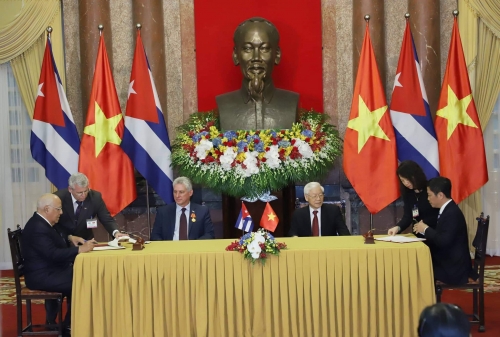 Đưa quan hệ hợp tác đặc biệt Việt Nam - Cuba lên một tầm cao mới