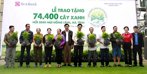 SeABank tặng cây xanh, chung tay hồi sinh rừng tại núi Hồng Lĩnh