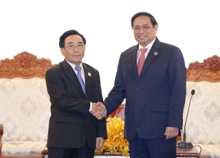 Thúc đẩy các dự án giao thông trọng điểm kết nối Việt Nam-Lào