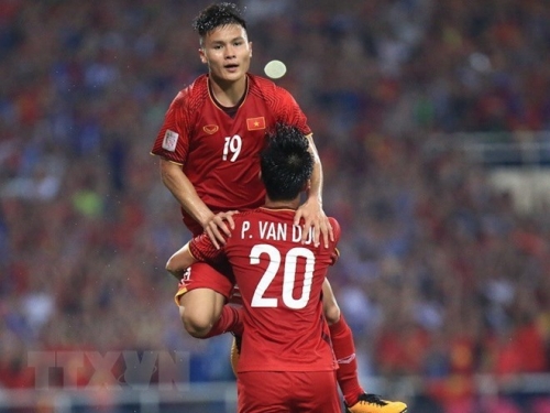 Tuyển Việt Nam vào chung kết AFF Cup sau 10 năm chờ đợi