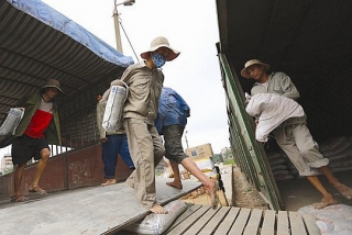Thận trọng và ưu tiên chính sách an sinh xã hội