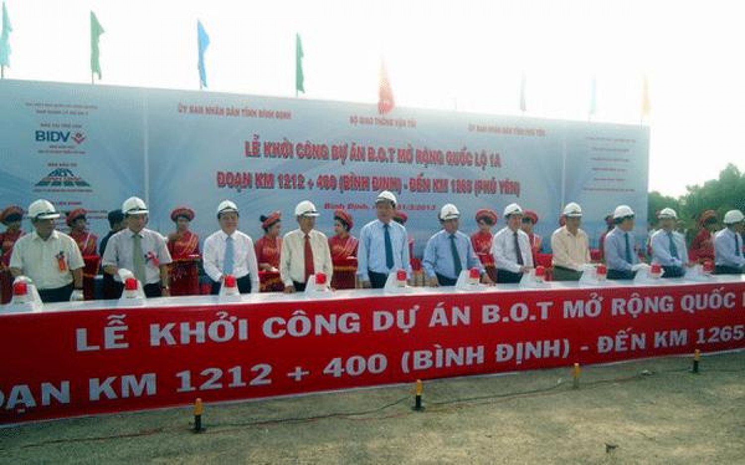 Thay BQLDA để quản lý dự án mở rộng QL1 đoạn qua Bình Định, Phú Yên