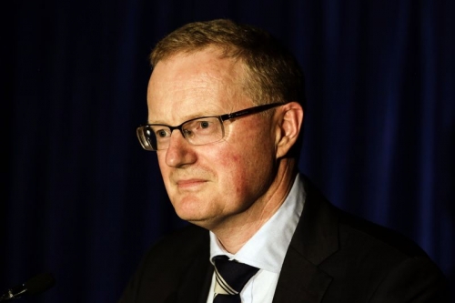 Thống đốc NHTW Úc bảo vệ quan điểm ổn định lãi suất do lo ngại rủi ro
