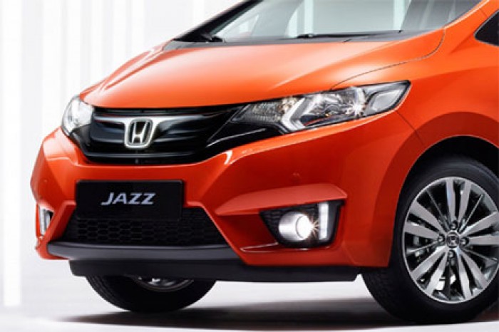 Honda Jazz 2015 phiên bản châu Âu sử dụng động cơ 1.3 lít i-VTEC