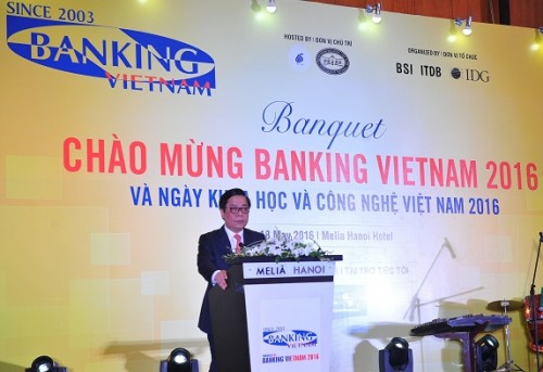 Chào mừng Ngày Khoa học và Công nghệ và Banking Vietnam 2016