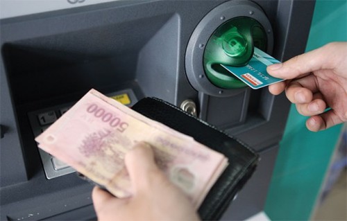 Chính thức nâng hạn mức rút tiền tại ATM từ 1/7