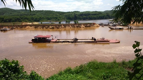 Kiểm tra, làm rõ thông tin khai thác cát trái phép tại thượng nguồn sông Hương