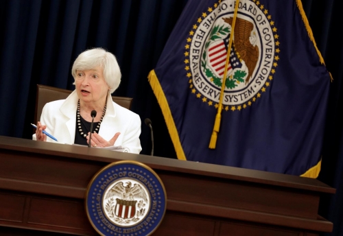 Chủ tịch Fed Yellen nói tăng lãi suất sẽ tiếp tục mặc dù lạm phát yếu