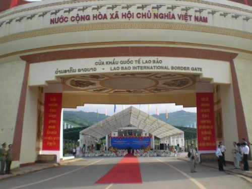 Phê duyệt Hiệp định Thương mại biên giới giữa Việt Nam – Lào