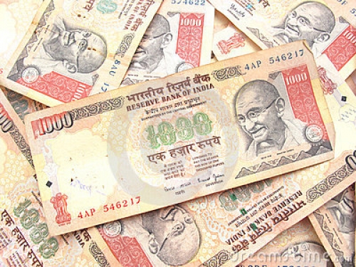 Rupee Ấn Độ tiến sát mức thấp kỷ lục khi 2,7 tỷ USD chảy khỏi nước này