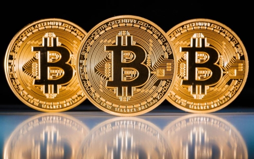 Bitcoin giảm mạnh, mất hơn 1.000 USD chỉ trong 48 giờ