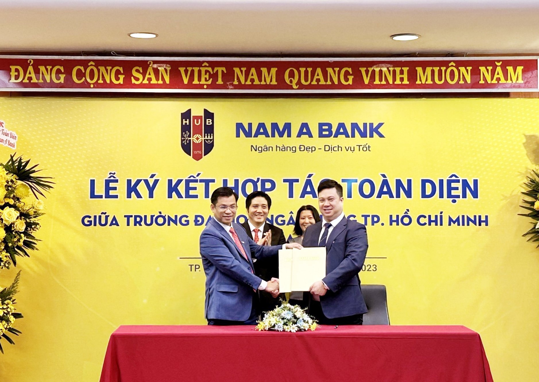 Nam A Bank hợp tác toàn diện cùng Đại học Ngân hàng TP.HCM