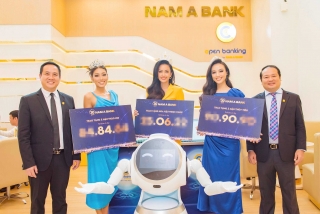 Top 3 hoa hậu hoàn vũ Việt Nam 2022 trải nghiệm không gian giao dịch số tại Nam A Bank