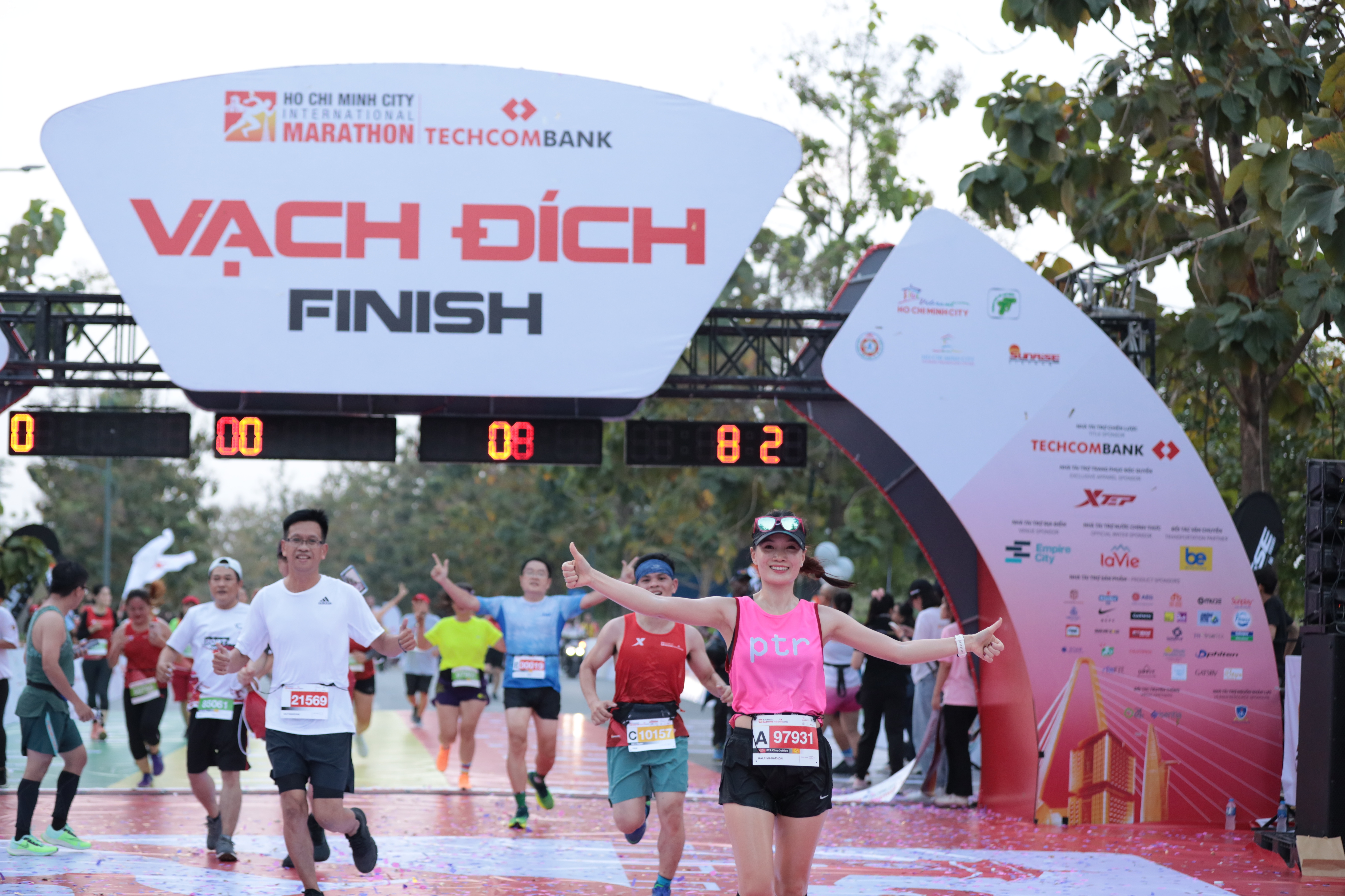 giai marathon quoc te tphcm techcombank mua thu 5 thanh cong tot dep