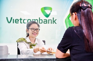 Vietcombank giảm đồng loạt lãi suất tiền vay