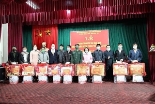 Khánh thành và bàn giao nhà cho hộ nghèo huyện Phong Thổ - Lai Châu