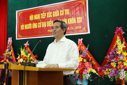 Trưởng Ban Kinh tế Trung ương tiếp xúc cử tri Quảng Bình