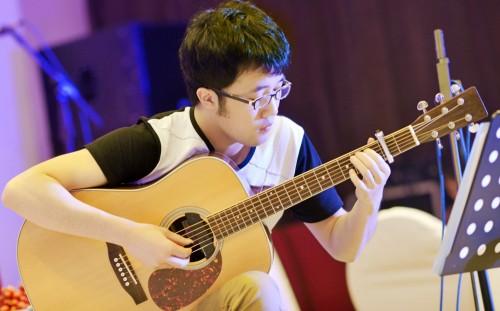 Liên hoan guitar quốc tế dòng fingerstyle tại Việt Nam năm 2015