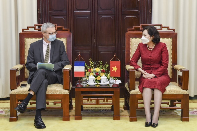 Thống đốc Ngân hàng Nhà nước tiếp Đại sứ Cộng hòa Pháp tại Việt Nam