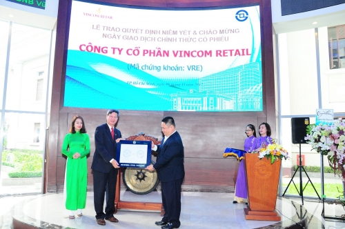 Vincom Retail chính thức niêm yết 1,9 tỷ cổ phiếu mã VRE