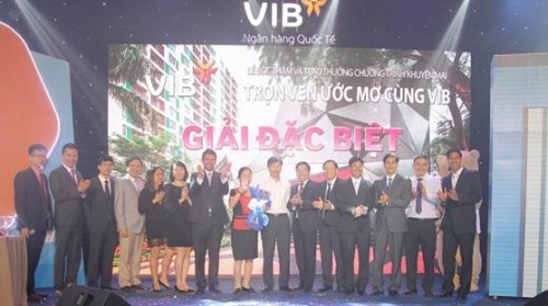 VIB trao giải xe BMW và căn hộ cao cấp