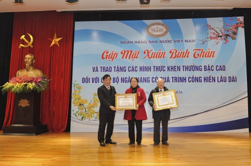 NHNN Việt Nam: Gặp mặt các cán bộ hưu trí