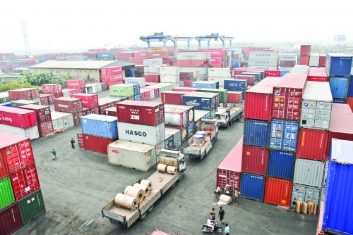 Logistics Việt: Chậm một bước, thua đường dài