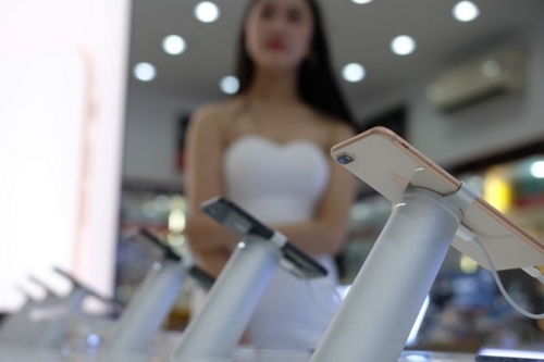 iPhone đứng sau Samsung, Oppo về thị phần tại Việt Nam, nhưng doanh thu vượt xa đối thủ