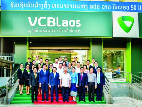 Ngân hàng Việt bước cùng toàn cầu