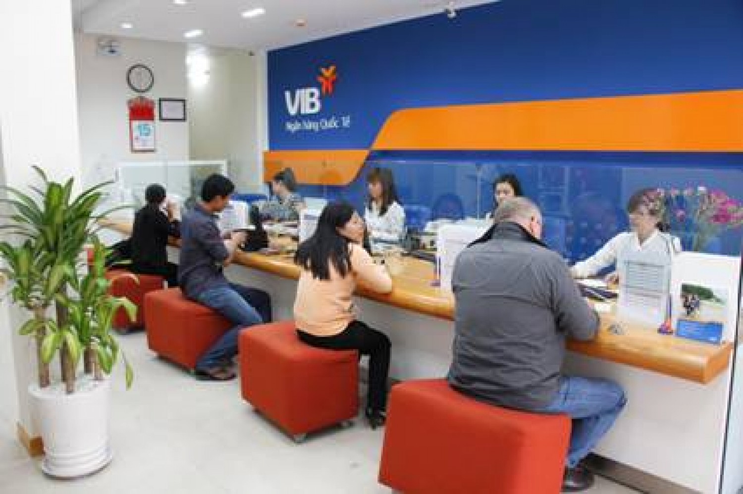 VIB đưa vào hoạt động trụ sở mới phòng giao dịch Cộng Hòa