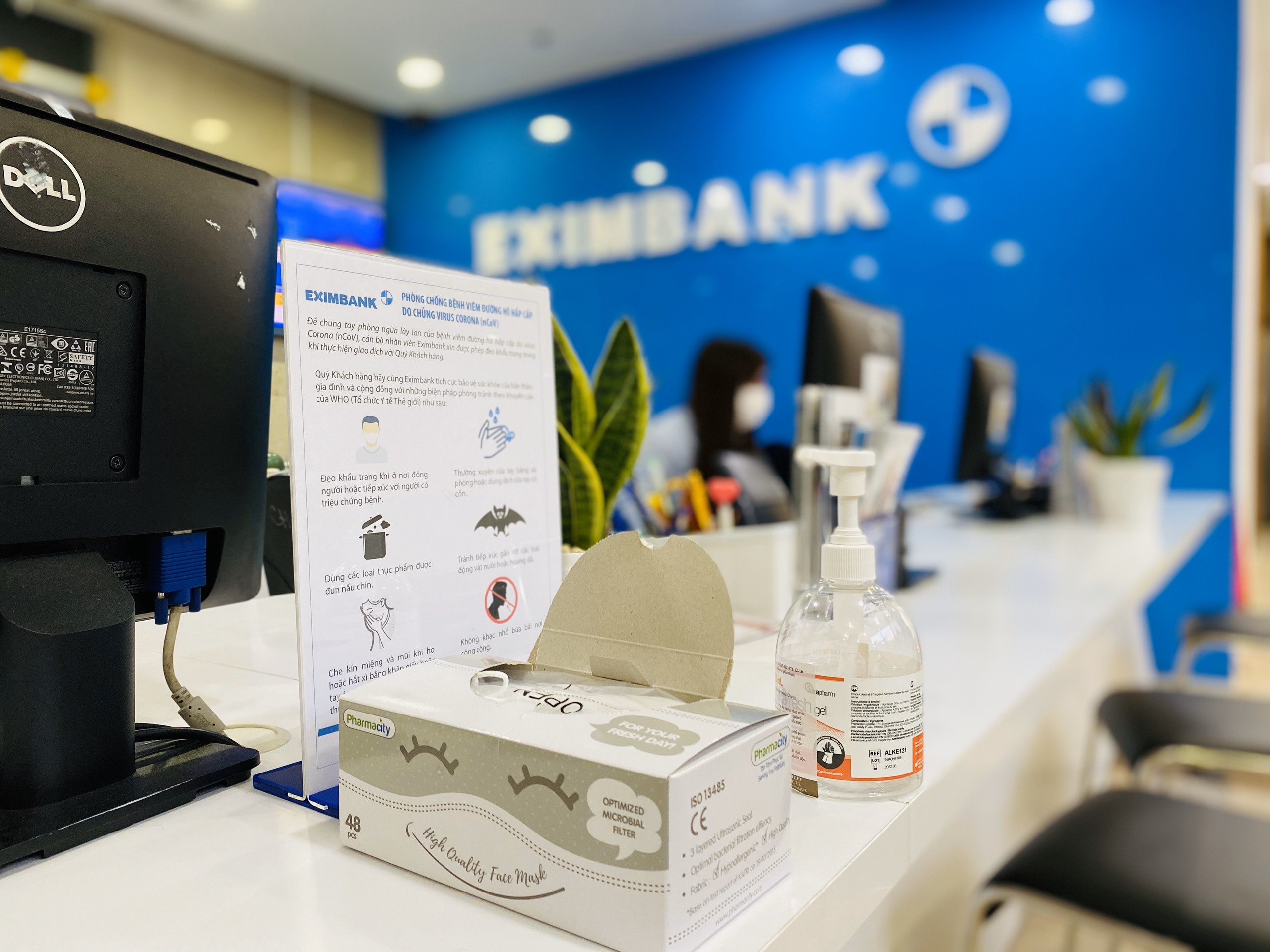 Eximbank giúp khách hàng vượt khó khăn trong đợt dịch nCoV