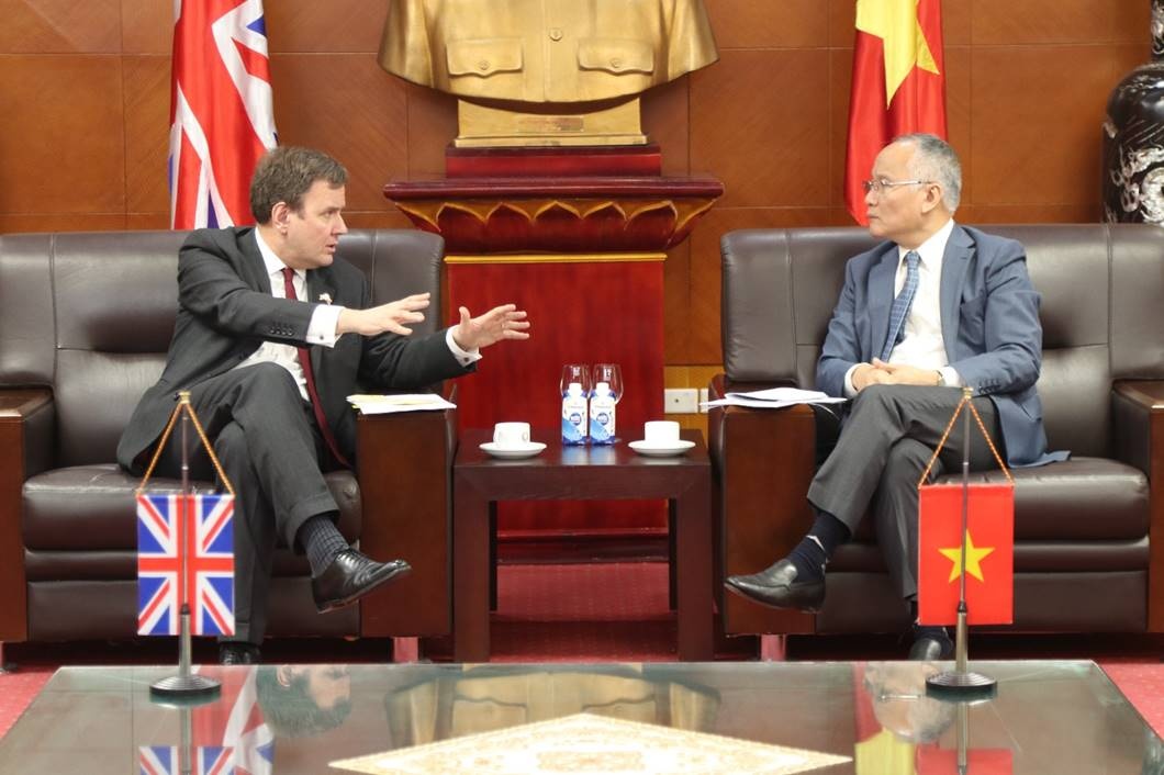 Quốc vụ khanh Thương mại Anh thăm Việt Nam để thảo luận về CPTPP