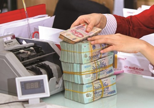 TP. Hồ Chí Minh: Mỗi ngày một ngân hàng huy động hơn 200 tỷ đồng