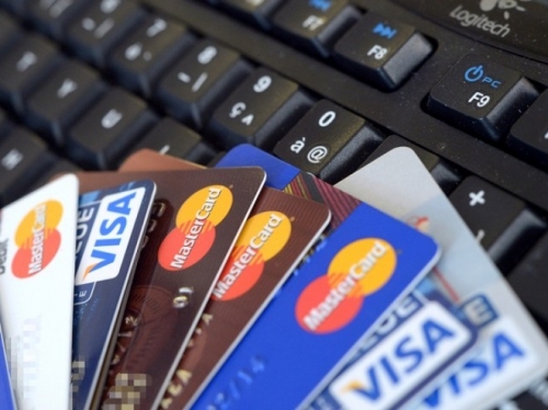 Tư vấn việc mở thẻ tín dụng cho sinh viên