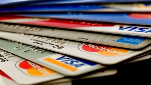 Tìm hiểu cách tính lãi suất thẻ tín dụng
