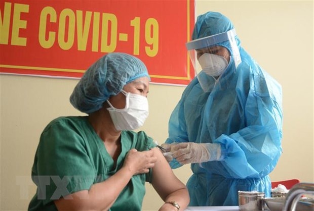 https://cdn.thoibaonganhang.vn/stores/news_dataimages/minhvl/032021/13/10/1447_ttxvn_1303_vaccine.jpg