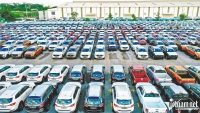 Đề xuất giảm phí trước bạ cho ô tô nhập khẩu