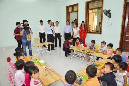 Khánh thành Bia Di tích lịch sử ngành Ngân hàng và trao tặng Trường mầm non tại Chiêm Hoá, Tuyên Quang