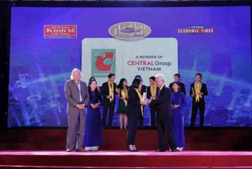 Big C vinh dự nhận giải thưởng Rồng Vàng 2017 - 2018