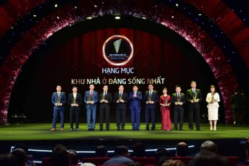 Khang Điền liên tiếp được vinh danh bằng 4 giải thưởng uy tín
