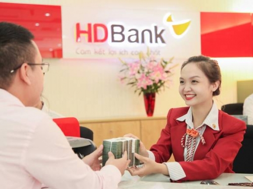Cộng thêm lãi suất 0,4%/năm khi gửi tiền ở HDBank